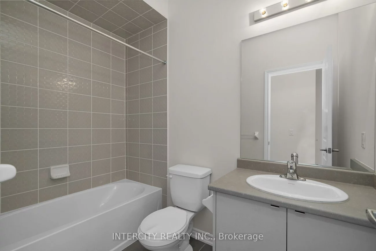 79, Divadale, Elder Mills, Vaughan