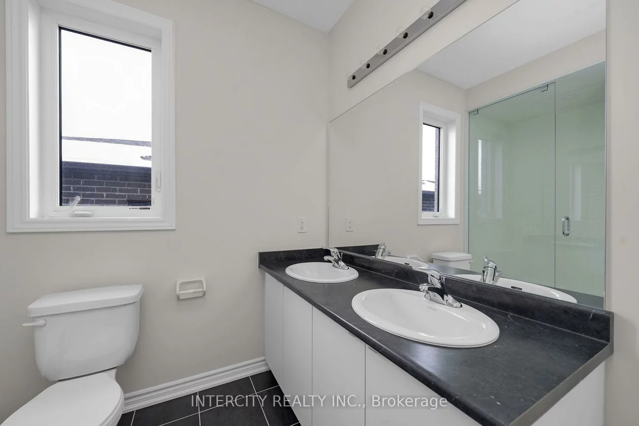 79, Divadale, Elder Mills, Vaughan