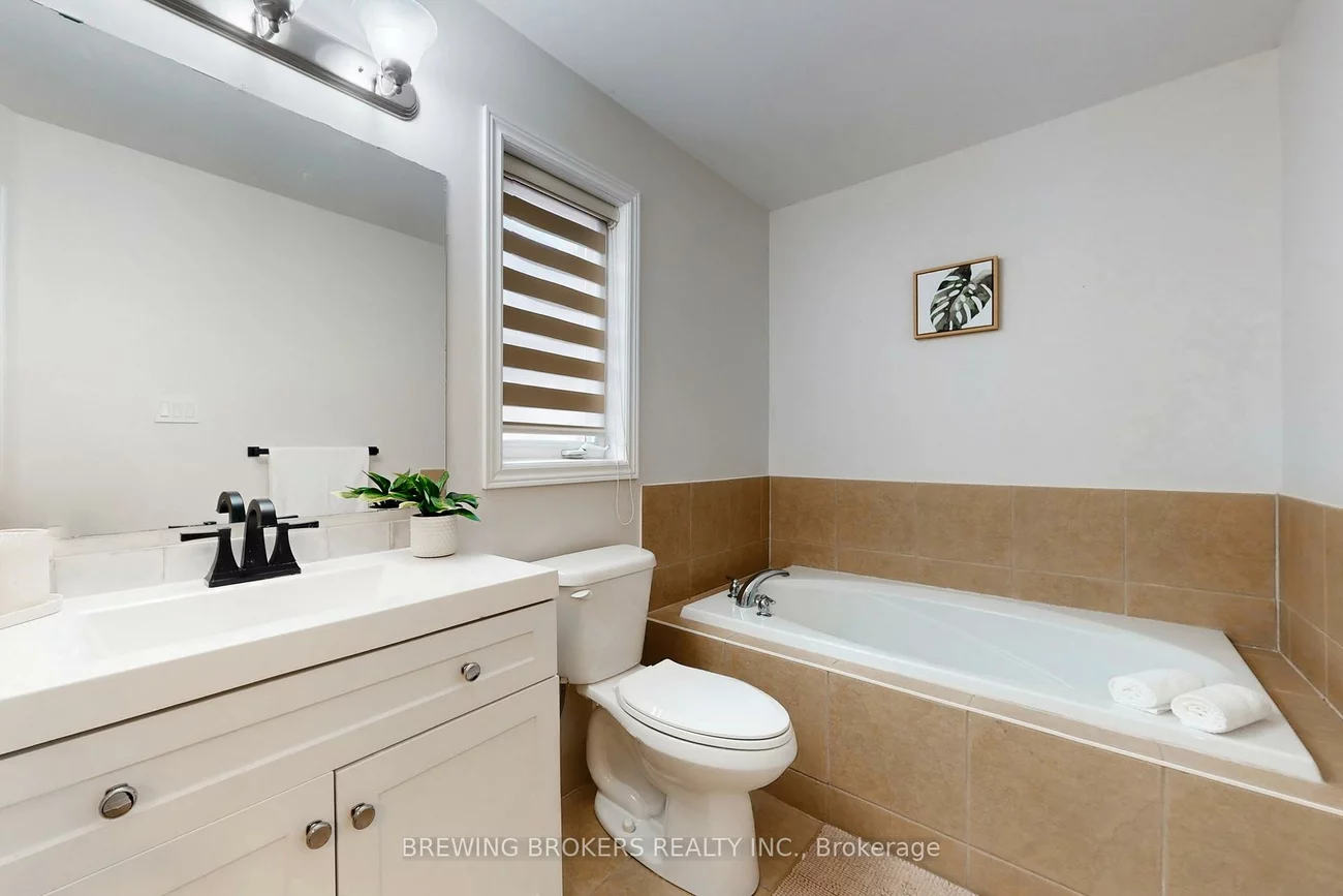 346, Thornhill Woods, Patterson, Vaughan