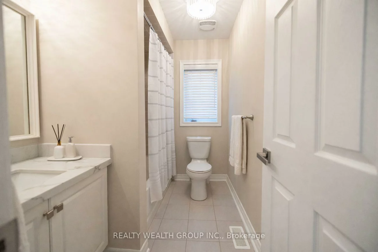 32, Rock Elm, Patterson, Vaughan