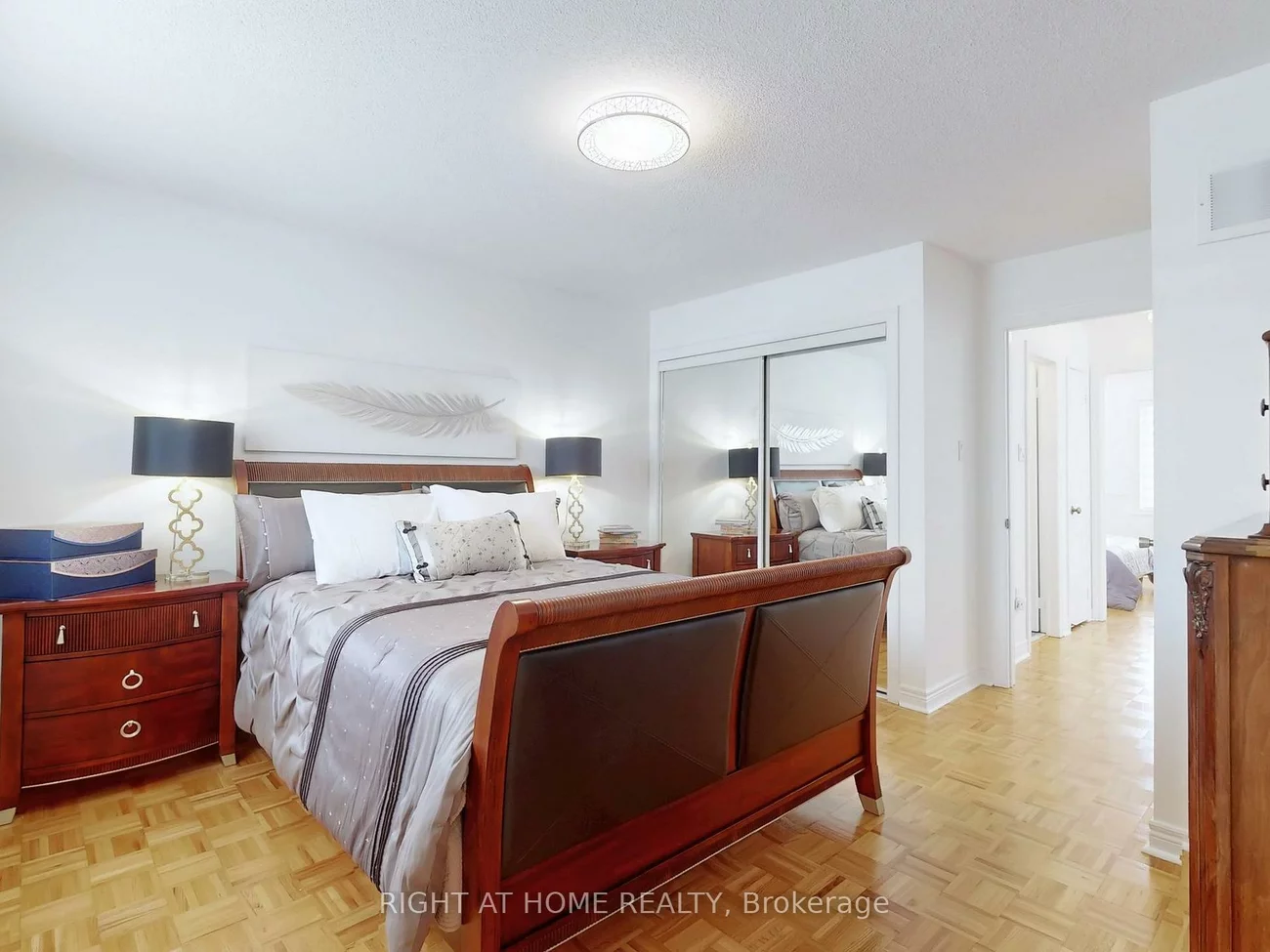 55, Hollybush, Maple, Vaughan