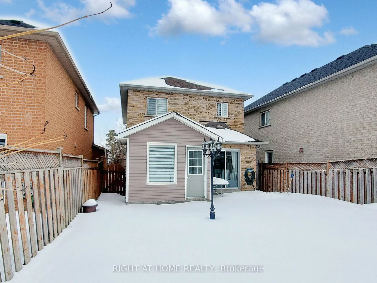 55, Hollybush, Maple, Vaughan