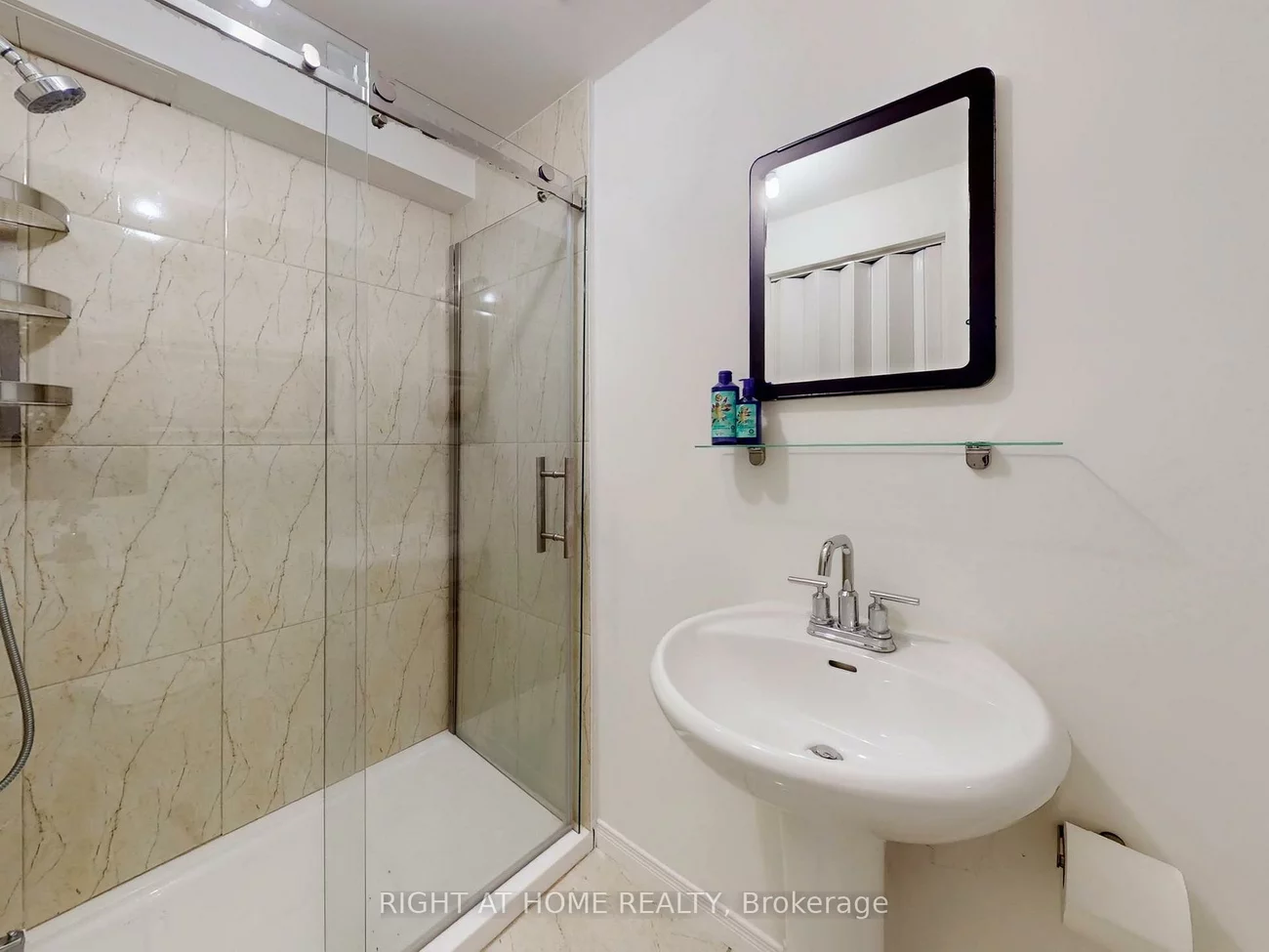 55, Hollybush, Maple, Vaughan