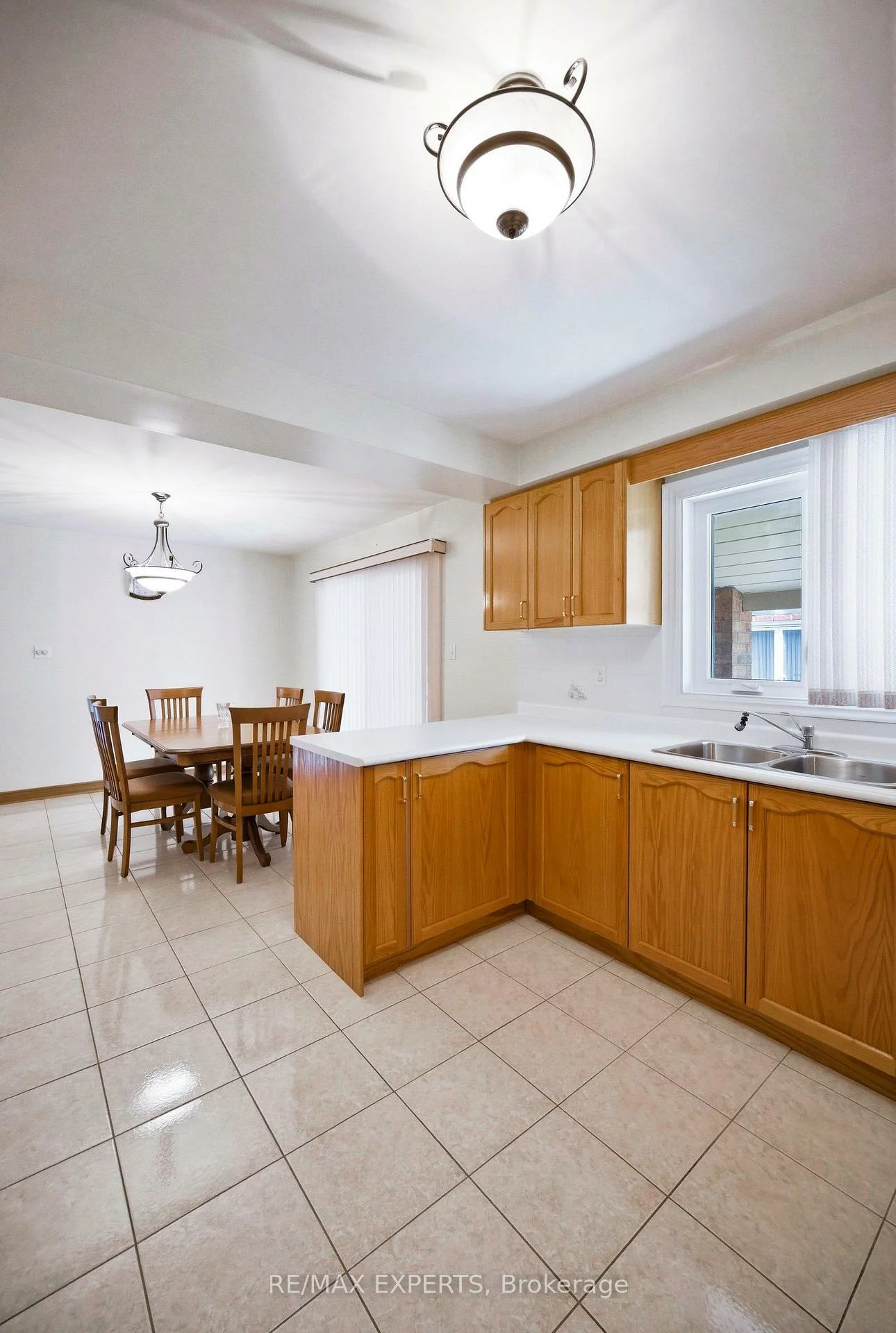 92, Mapes, West Woodbridge, Vaughan