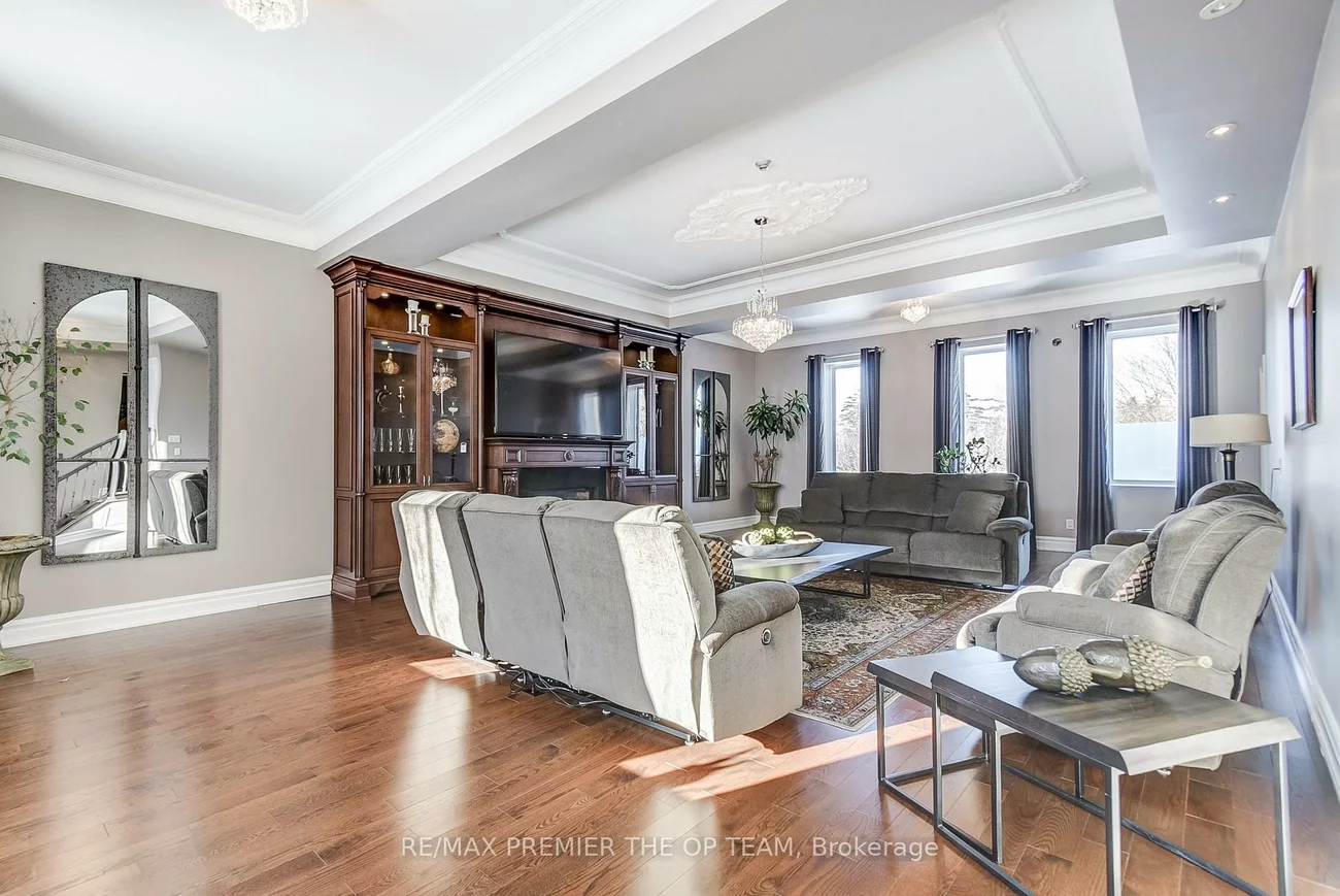 118, Cowan, East Woodbridge, Vaughan