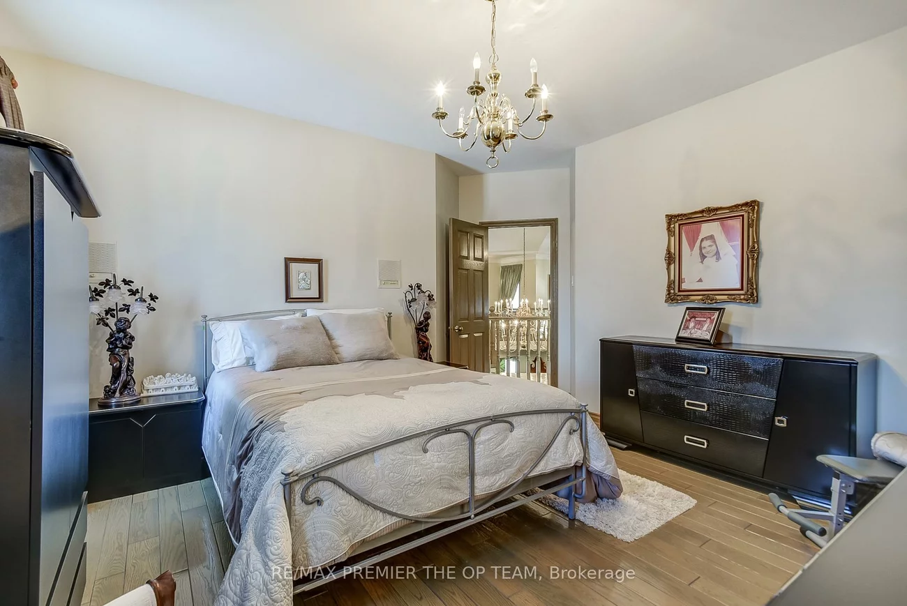 118, Cowan, East Woodbridge, Vaughan
