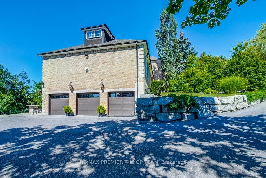 118, Cowan, East Woodbridge, Vaughan