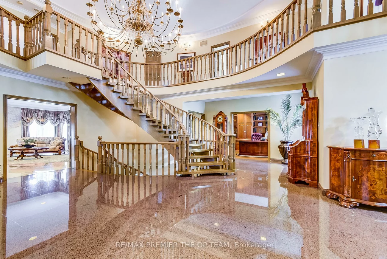 118, Cowan, East Woodbridge, Vaughan