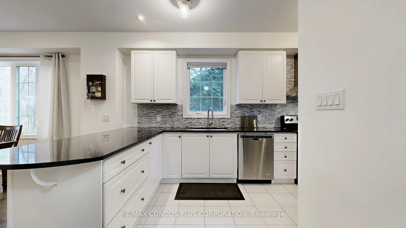 8777, Dufferin, Patterson, Vaughan