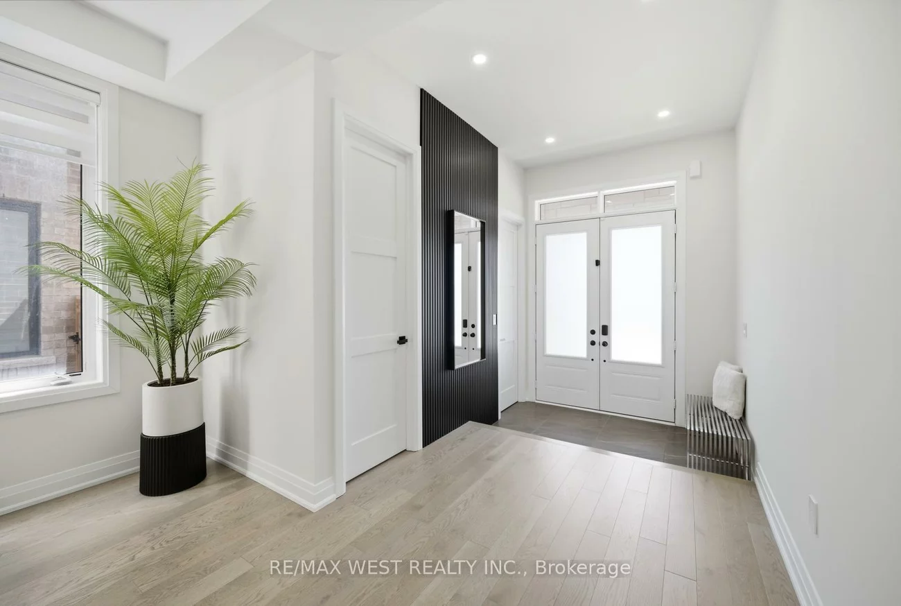 99, Coldwell Bay, Kleinburg, Vaughan