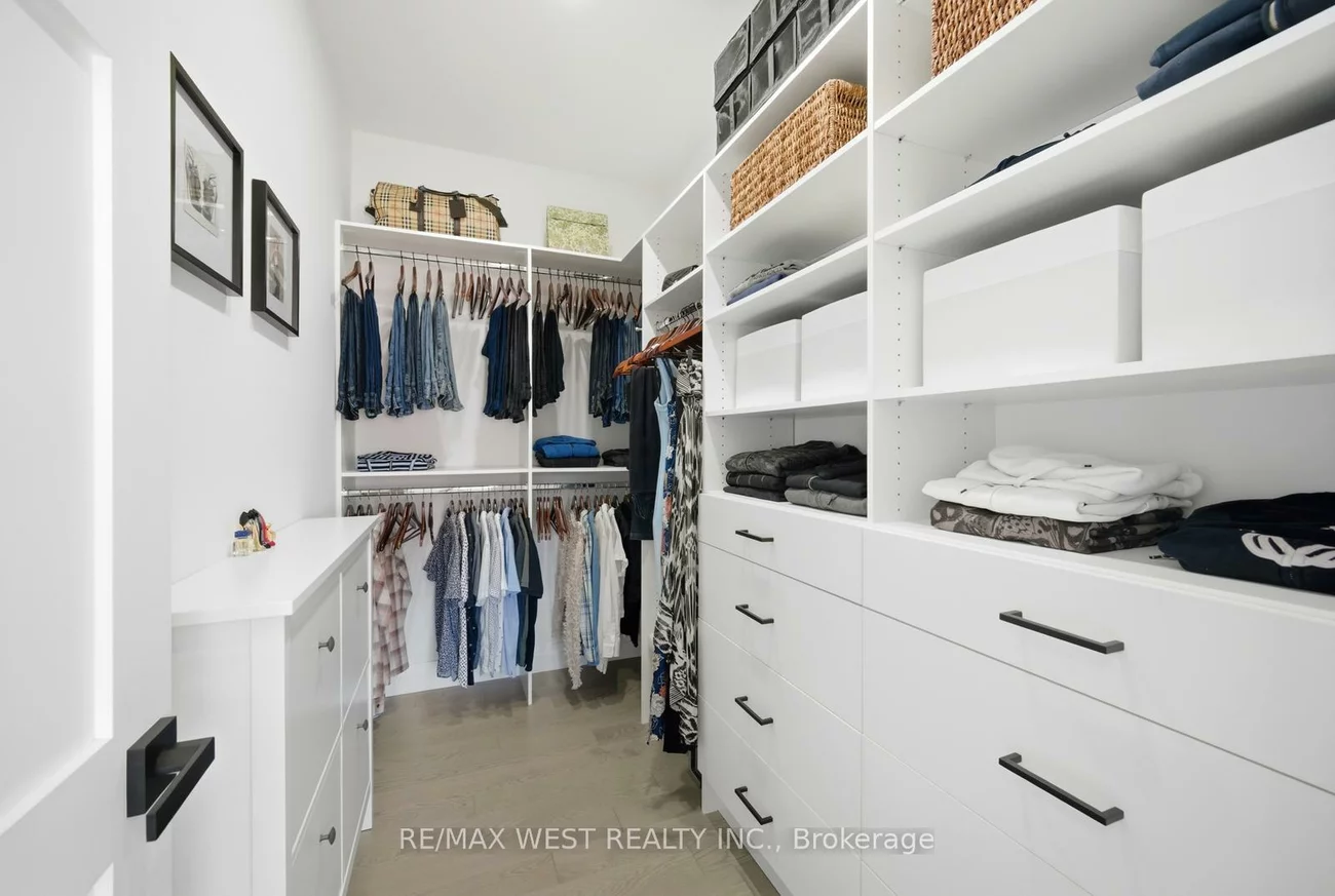 99, Coldwell Bay, Kleinburg, Vaughan