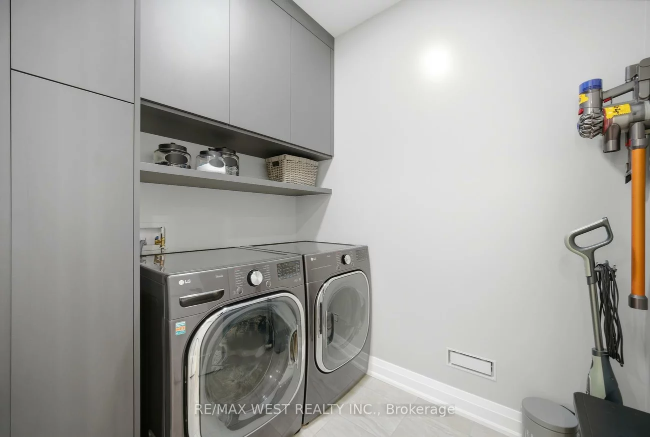 99, Coldwell Bay, Kleinburg, Vaughan