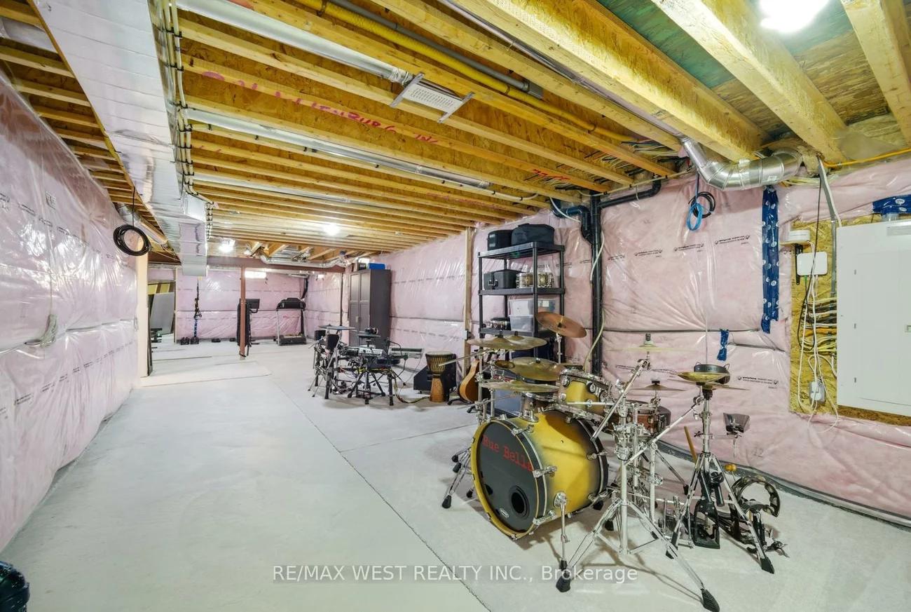 99, Coldwell Bay, Kleinburg, Vaughan