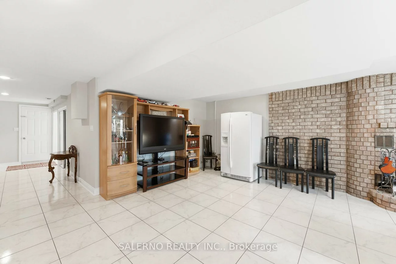 125, Kaiser, West Woodbridge, Vaughan