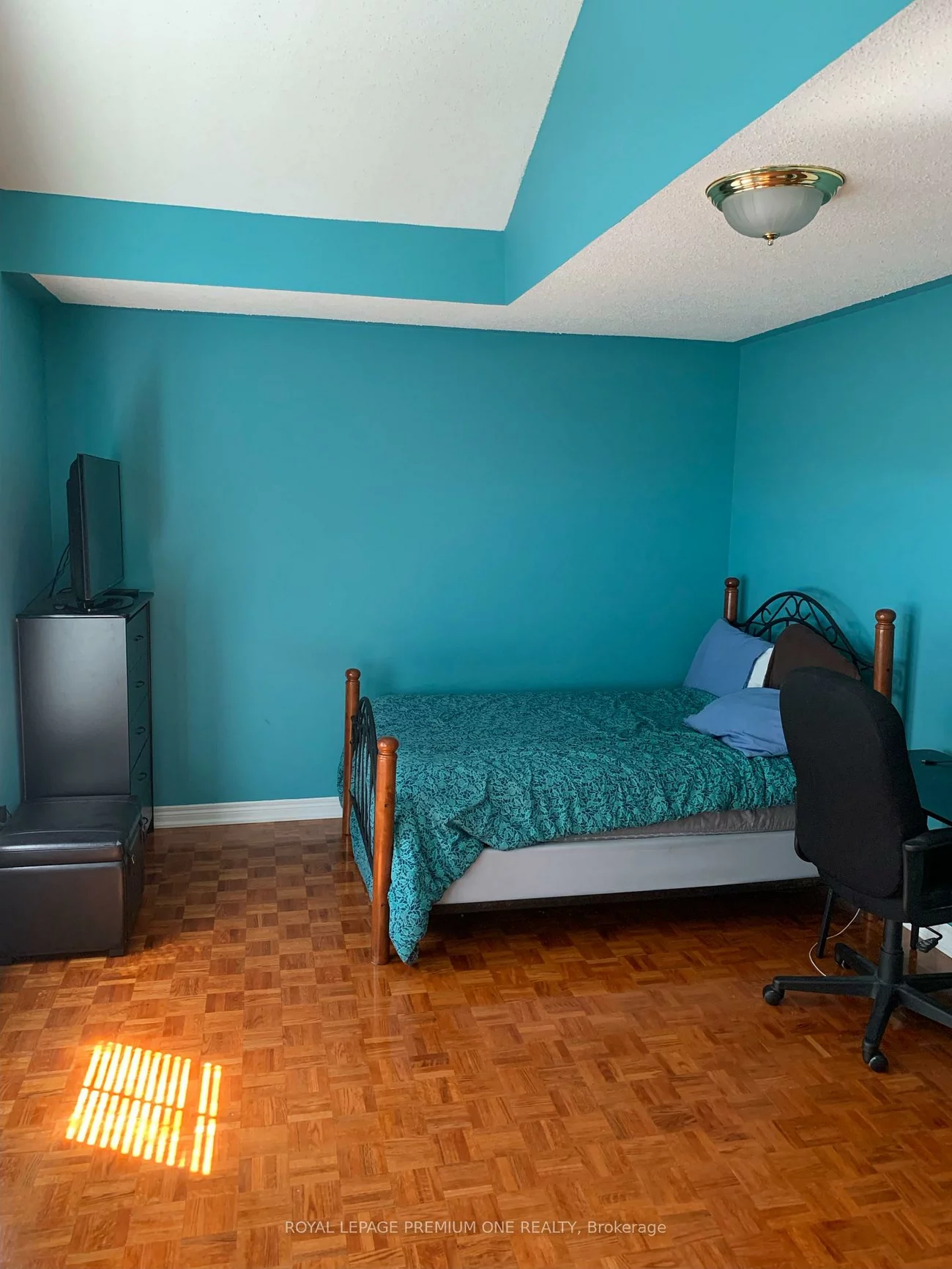1370, Clarence, Sonoma Heights, Vaughan