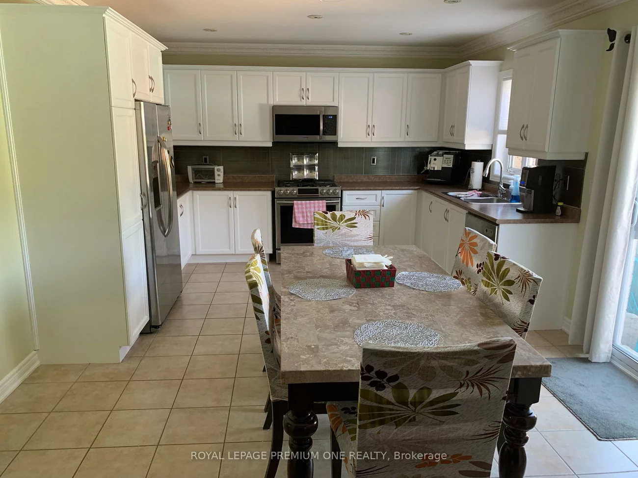 1370, Clarence, Sonoma Heights, Vaughan