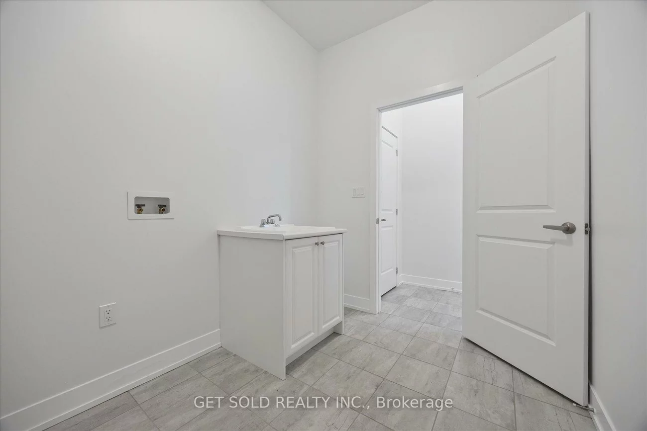 263, Factor, Kleinburg, Vaughan