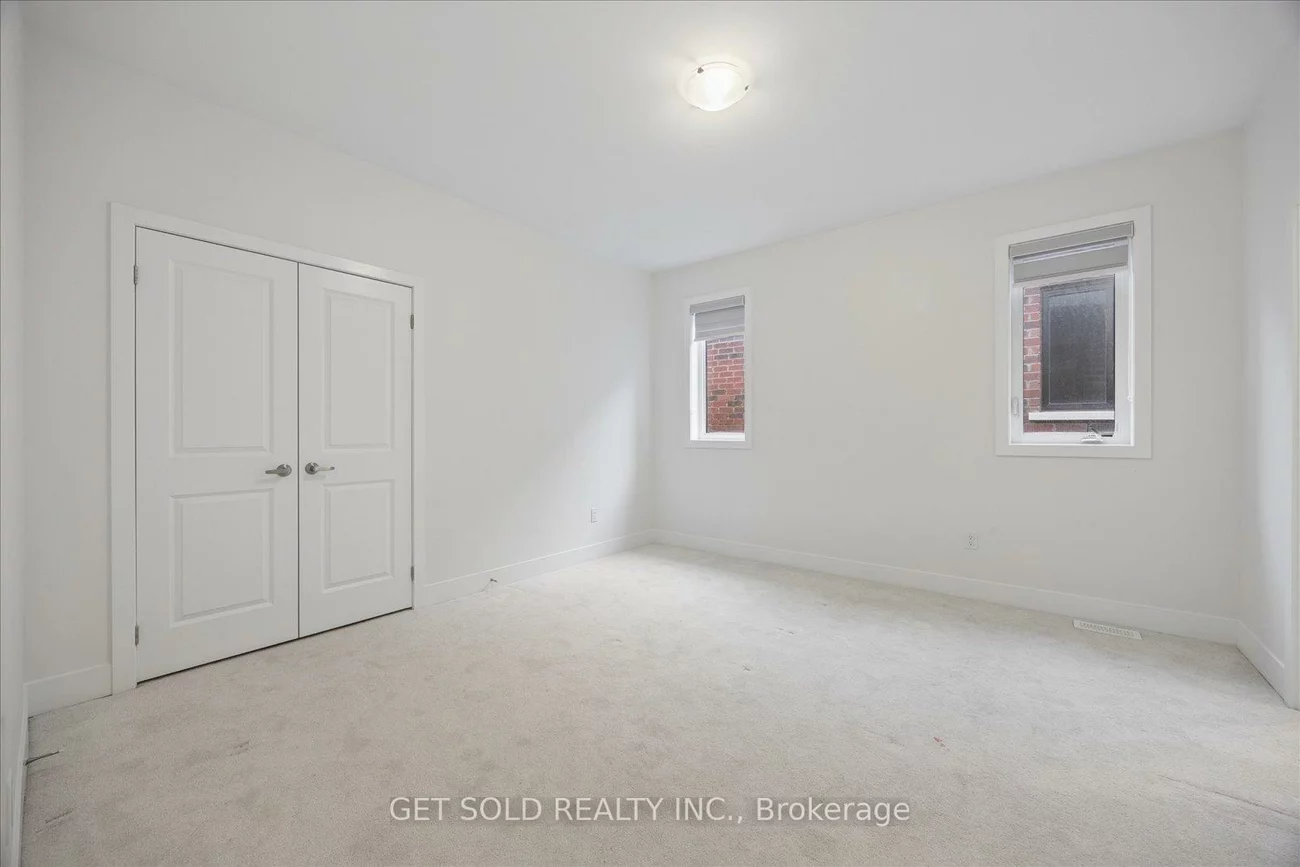 263, Factor, Kleinburg, Vaughan