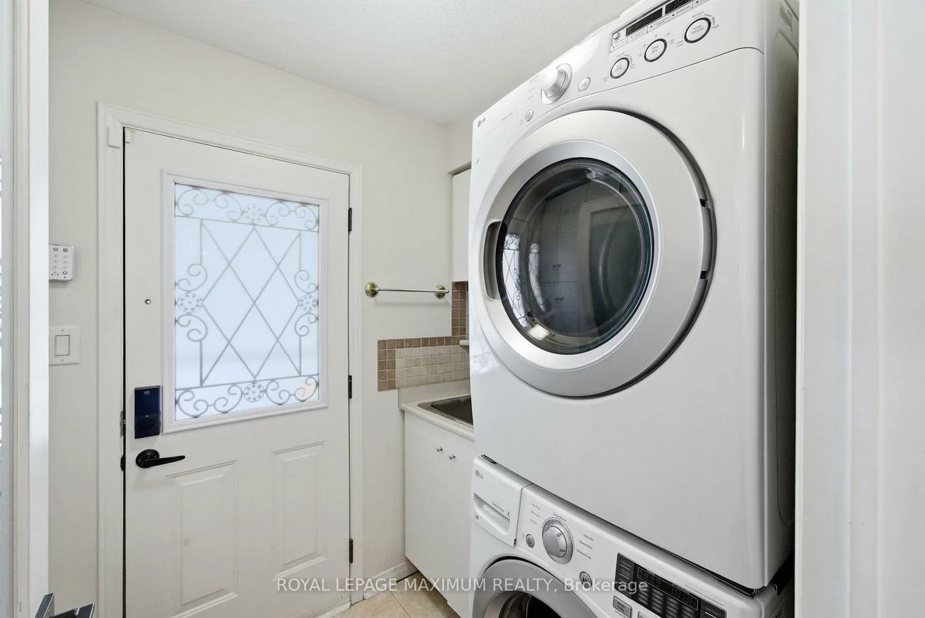 2, Castle Park, Sonoma Heights, Vaughan