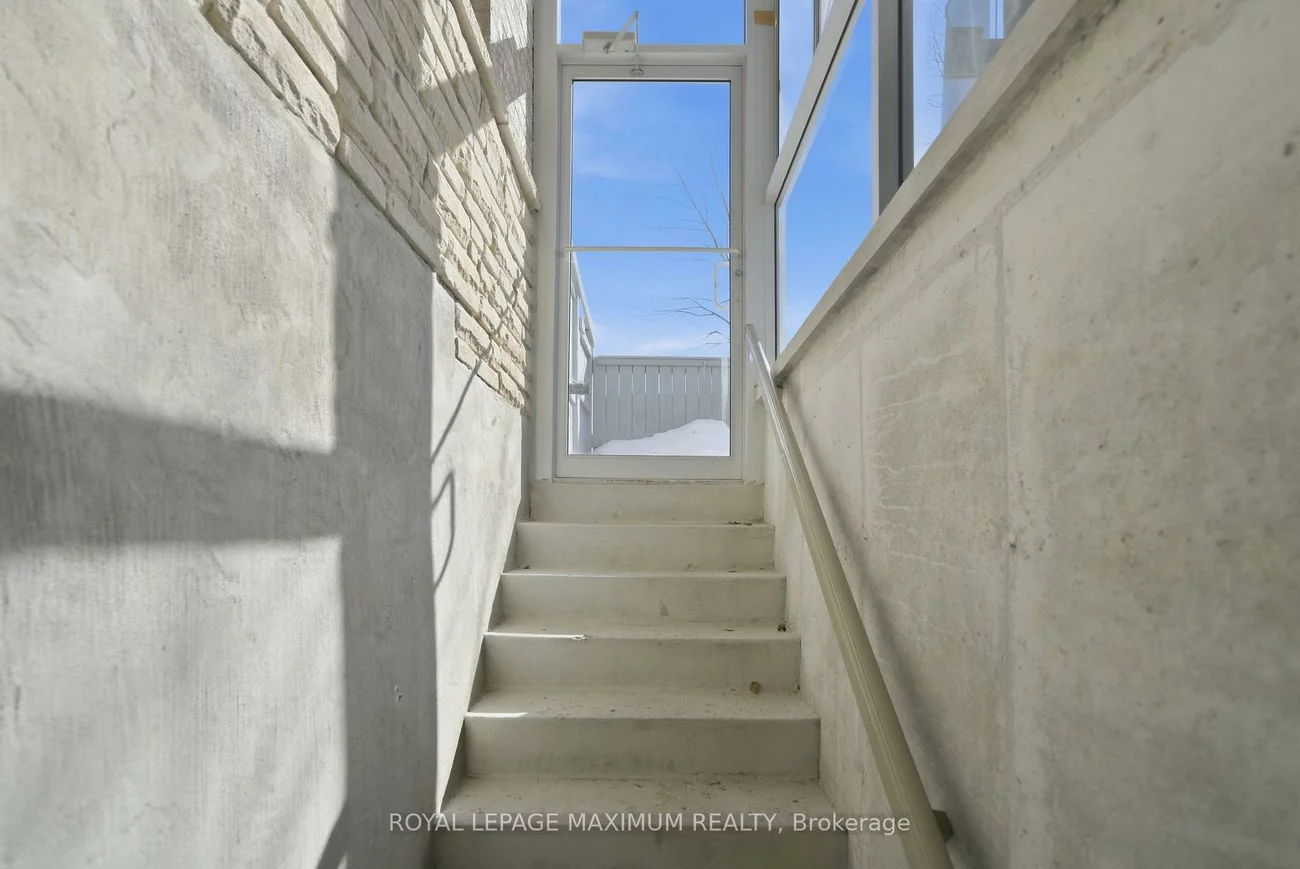 2, Castle Park, Sonoma Heights, Vaughan