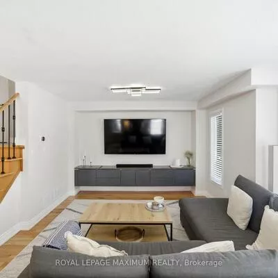 2, Castle Park, Sonoma Heights, Vaughan