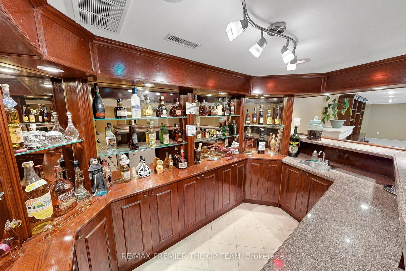 165, Novaview, East Woodbridge, Vaughan