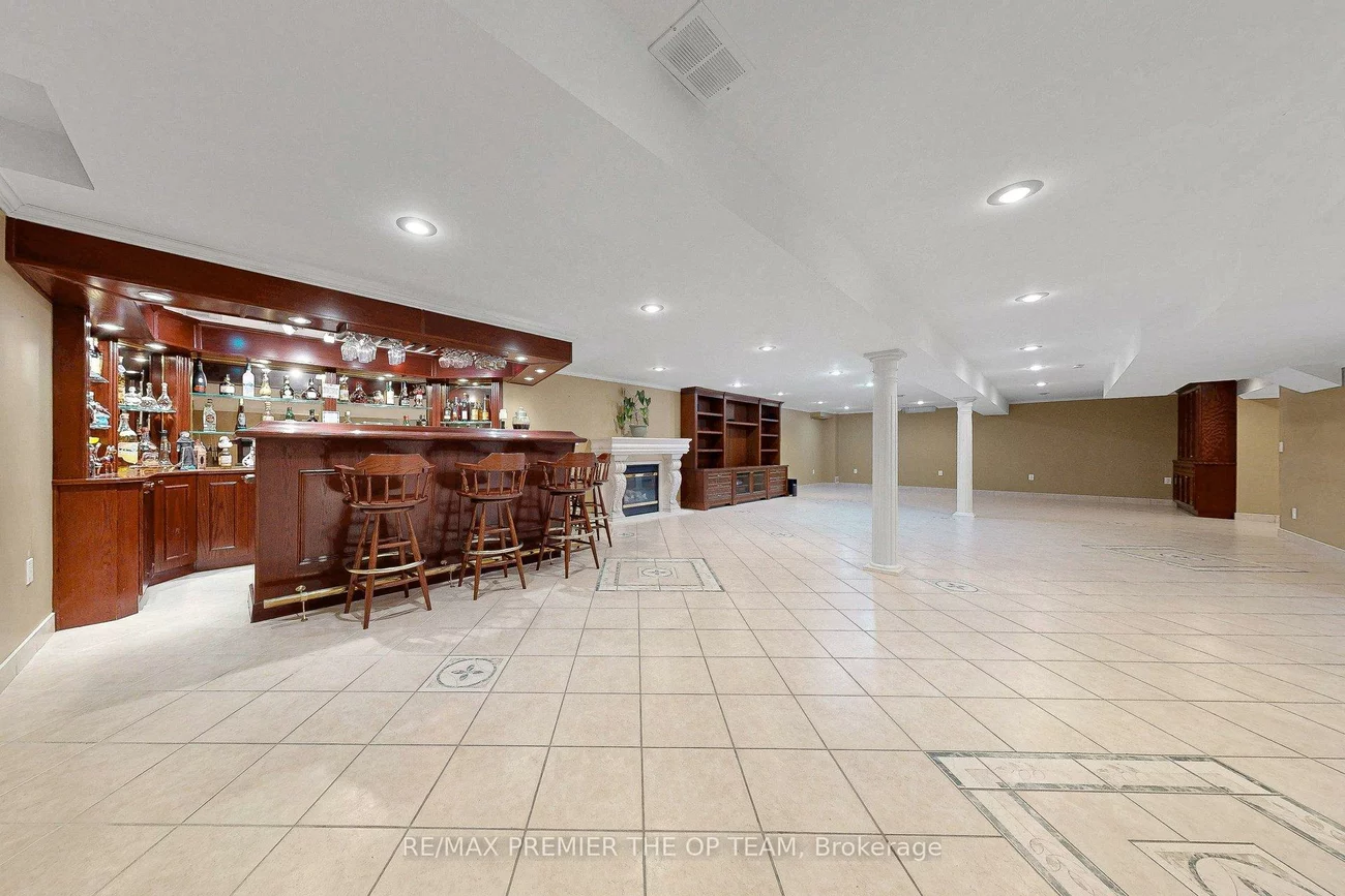 165, Novaview, East Woodbridge, Vaughan