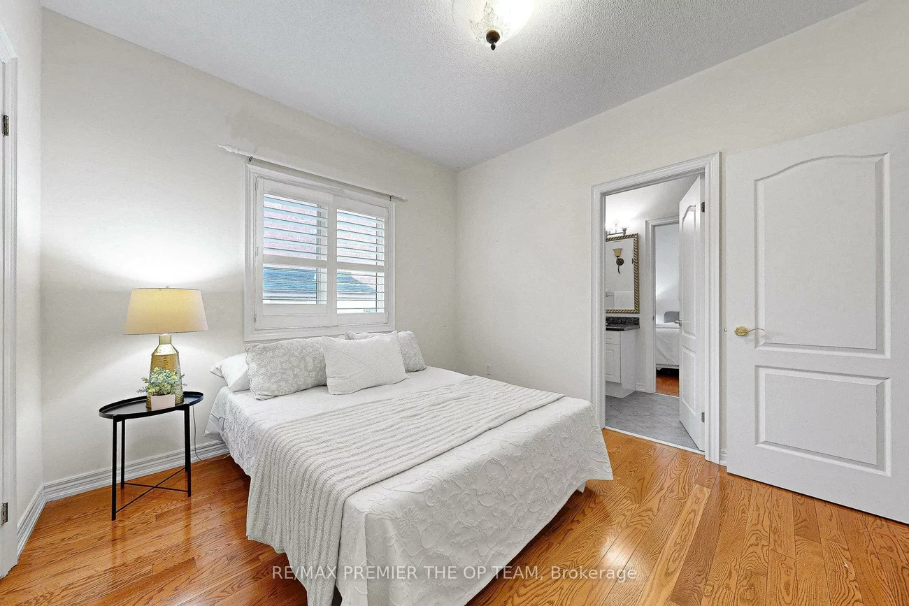 165, Novaview, East Woodbridge, Vaughan