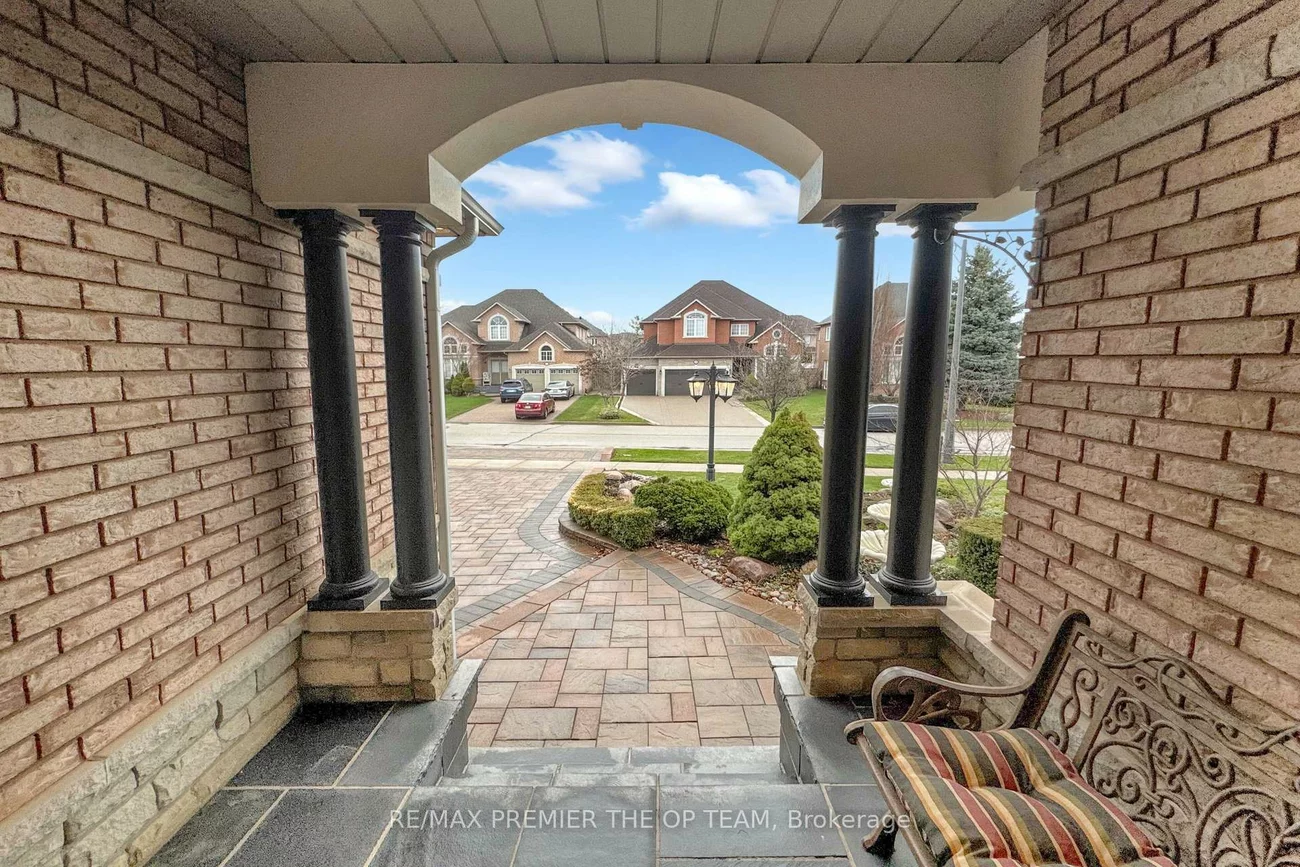 165, Novaview, East Woodbridge, Vaughan