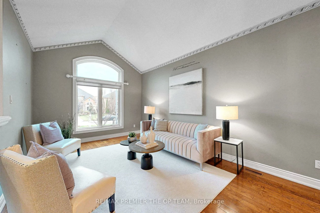 165, Novaview, East Woodbridge, Vaughan