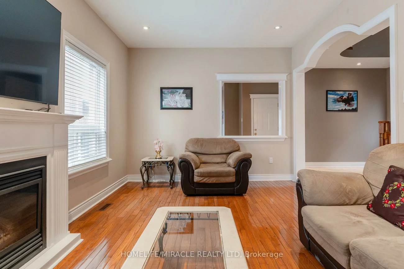 31, Water Garden, Sonoma Heights, Vaughan
