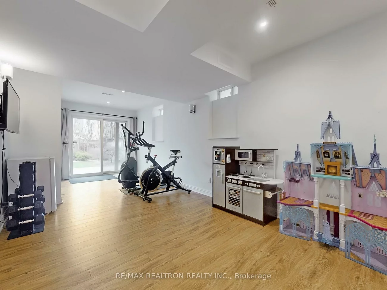 44, Westolivia, Patterson, Vaughan