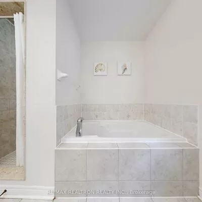 44, Westolivia, Patterson, Vaughan