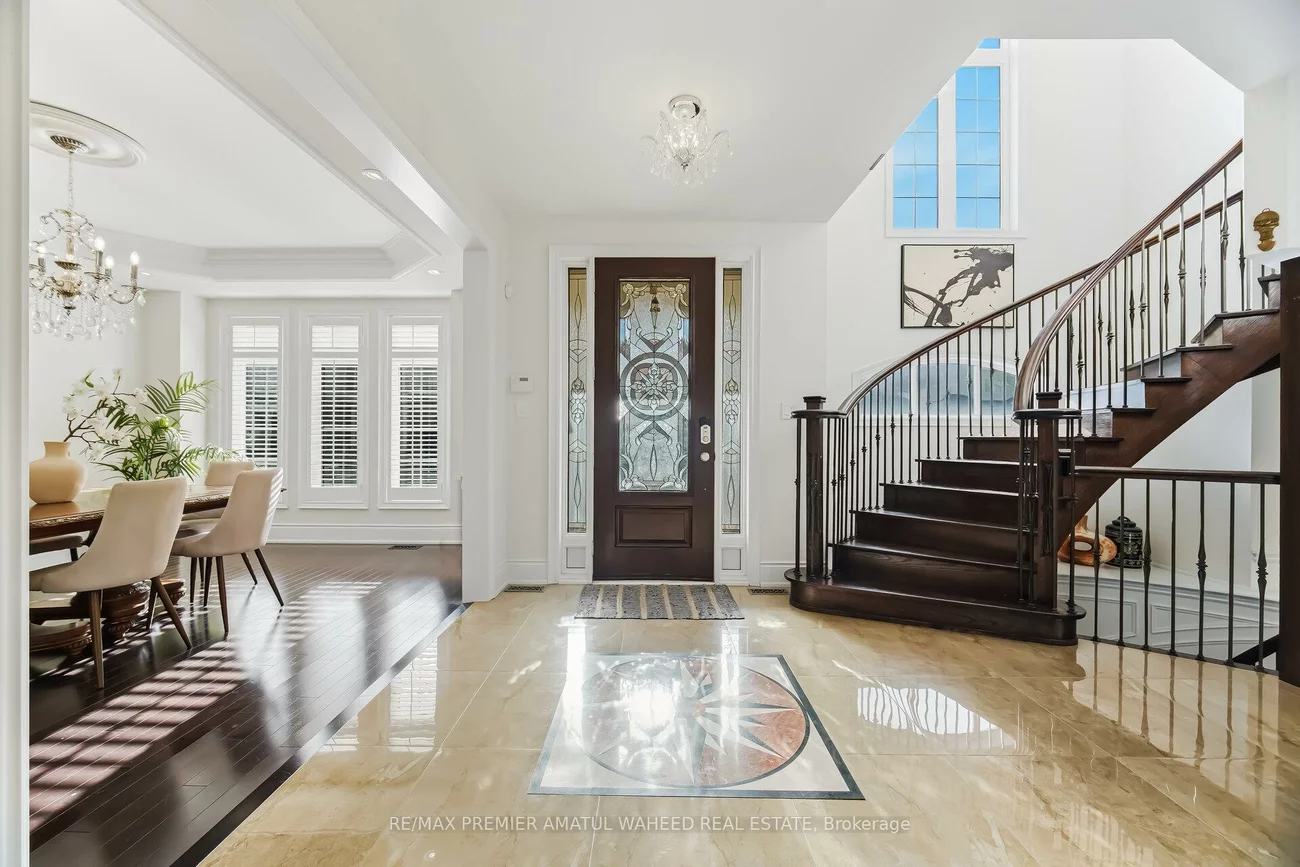 1, Ostrovsky, Vellore Village, Vaughan