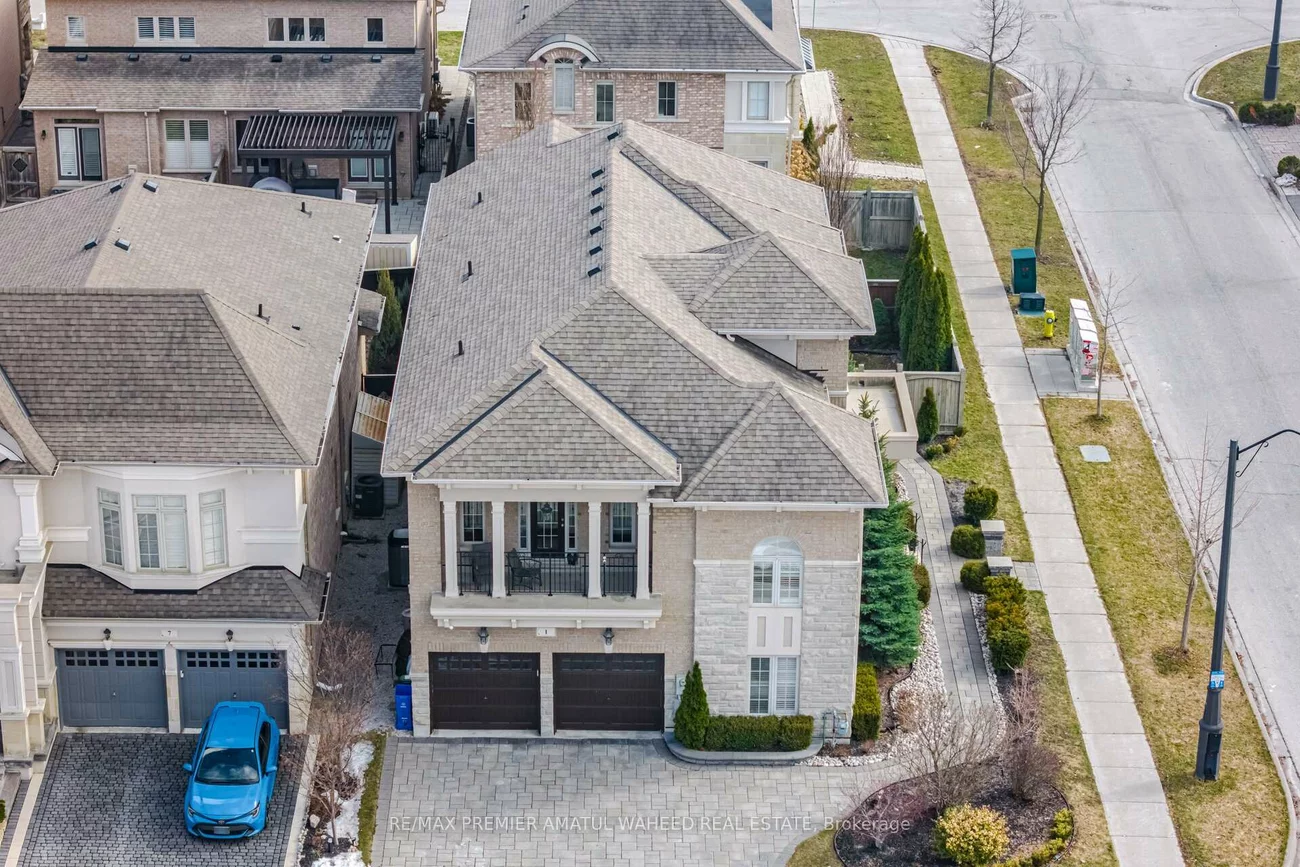 1, Ostrovsky, Vellore Village, Vaughan