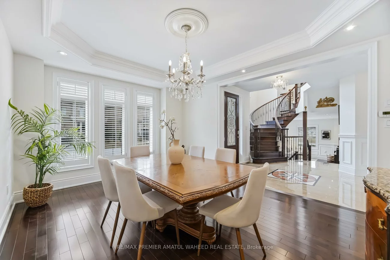 1, Ostrovsky, Vellore Village, Vaughan