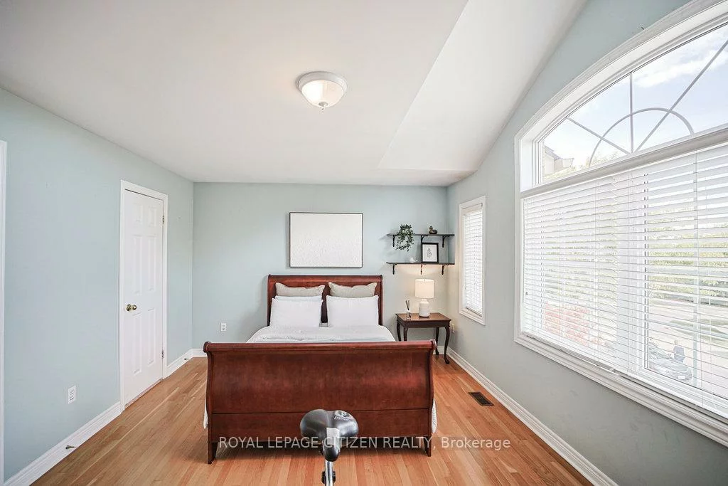 31, Burnhaven, Maple, Vaughan