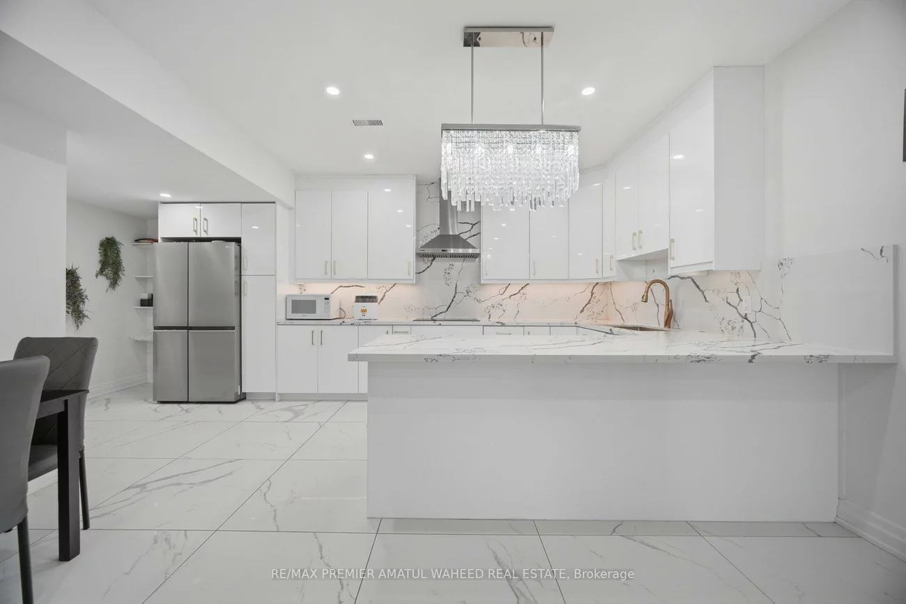 143, Ballantyne, Vellore Village, Vaughan