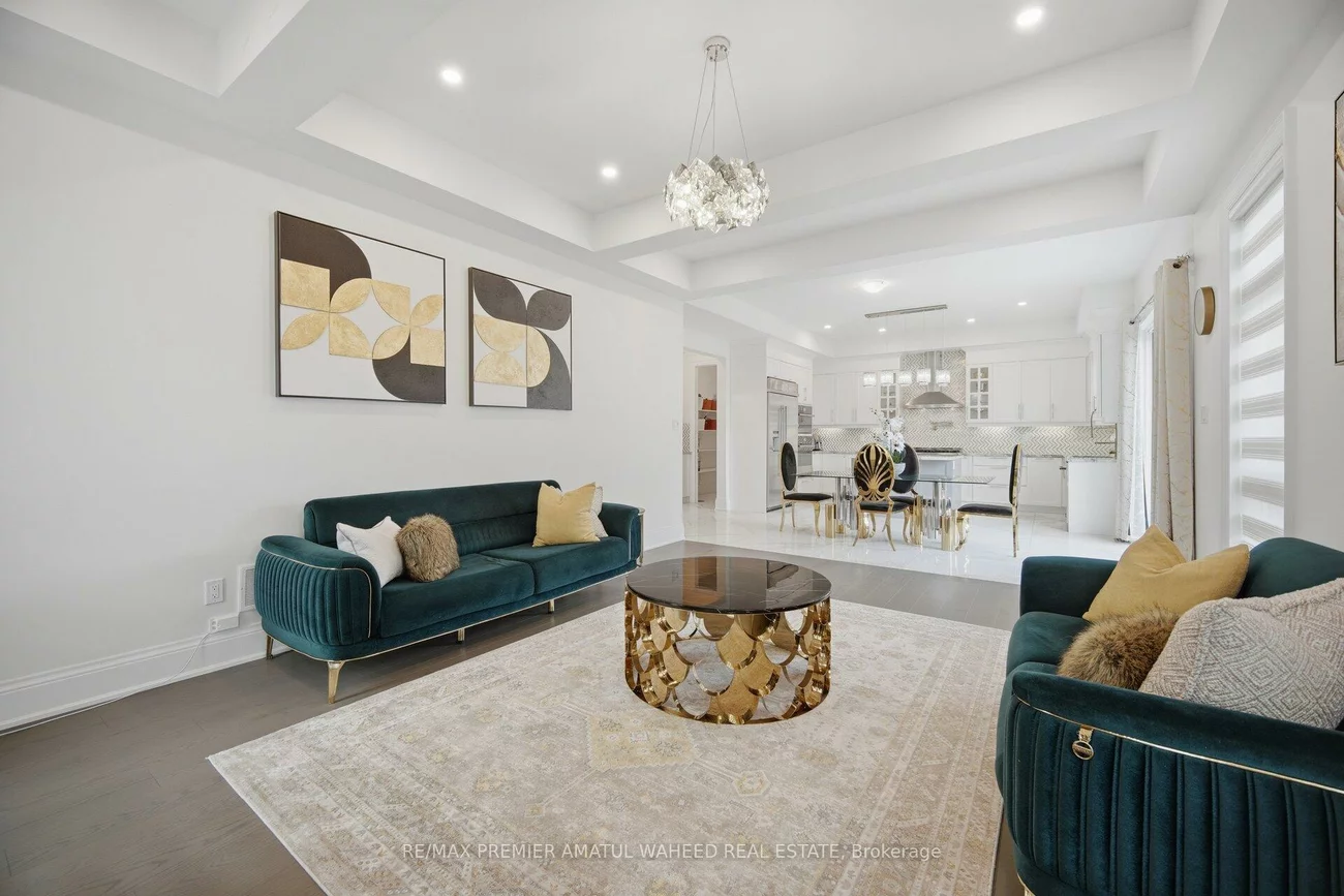 143, Ballantyne, Vellore Village, Vaughan