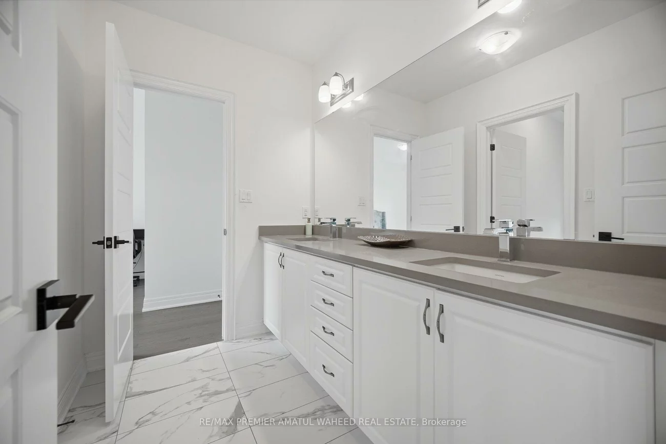 143, Ballantyne, Vellore Village, Vaughan