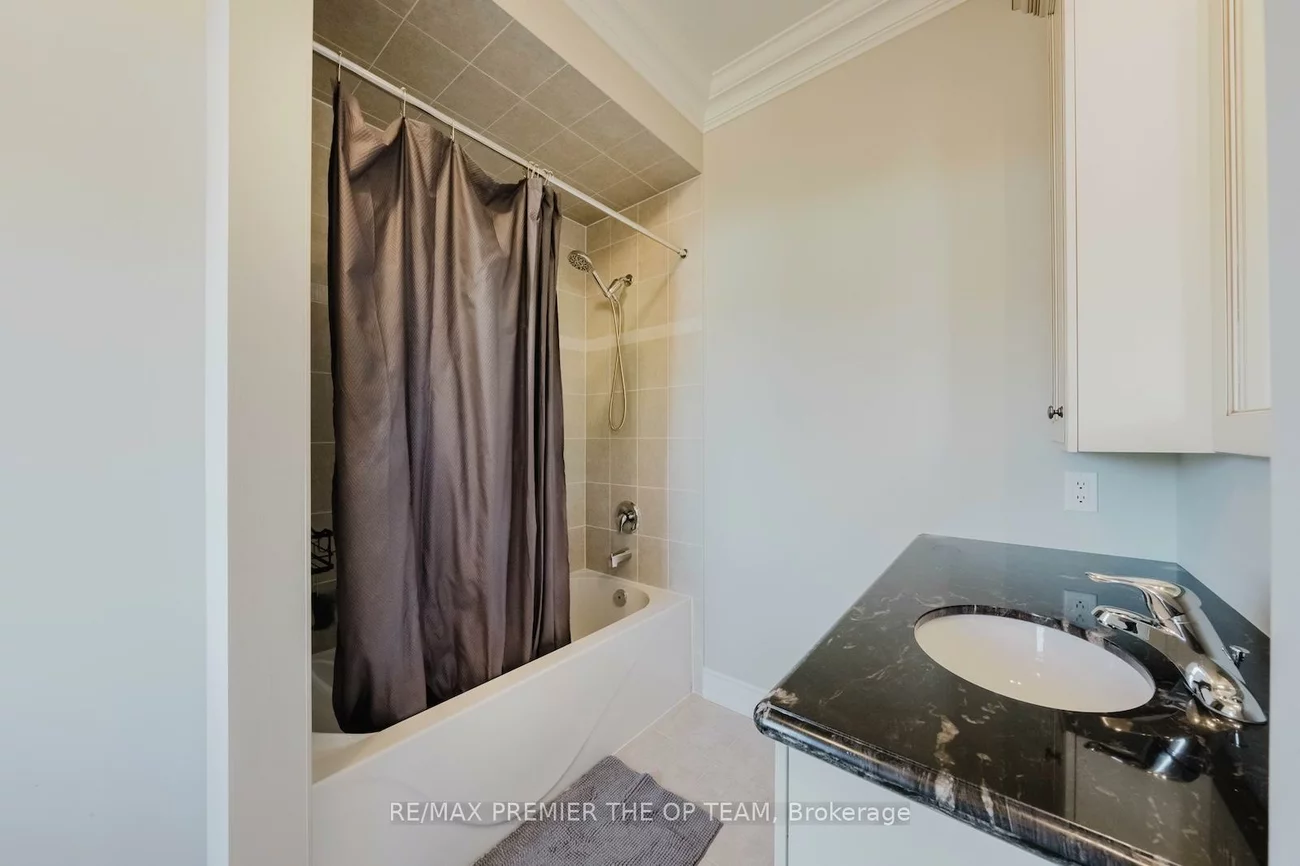 226, Via Borghese, Vellore Village, Vaughan