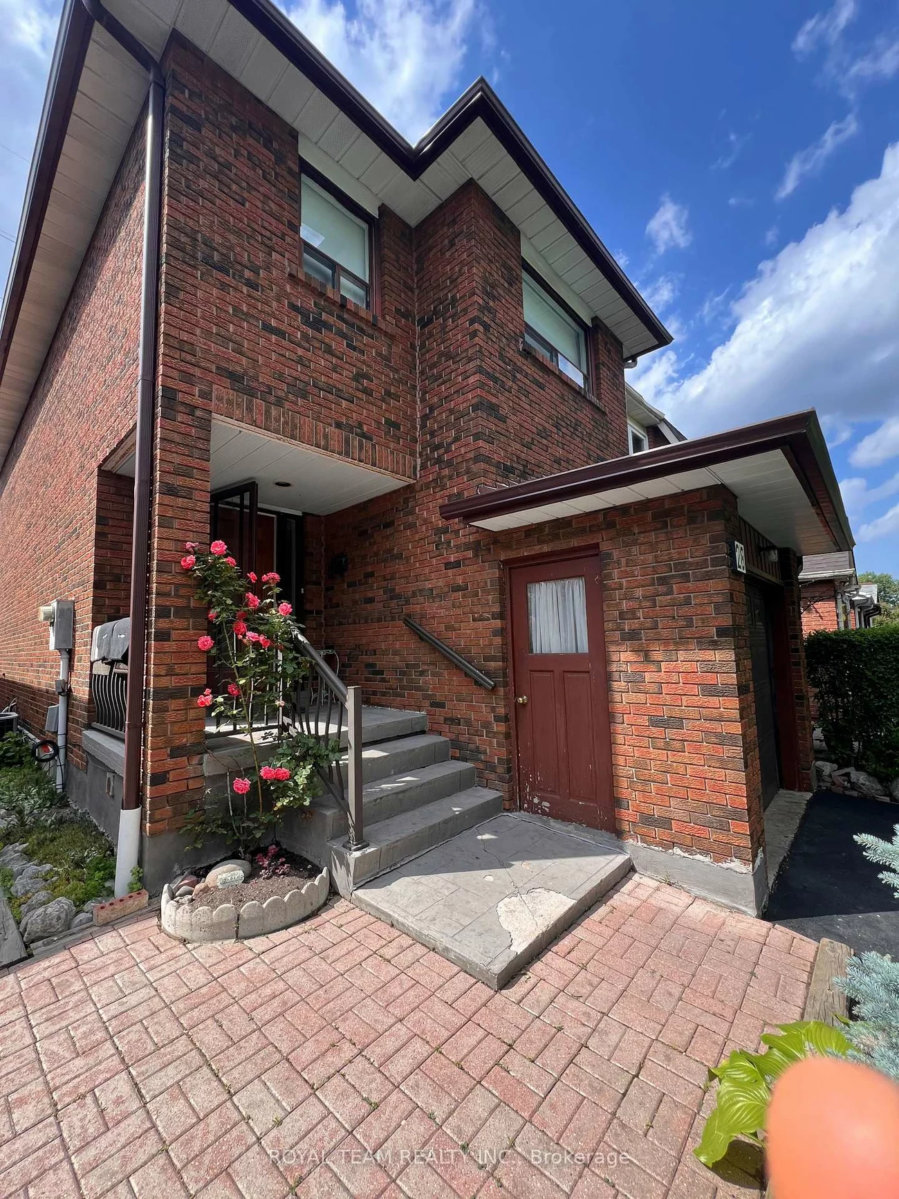 28, Oakmount, Glen Shields, Vaughan