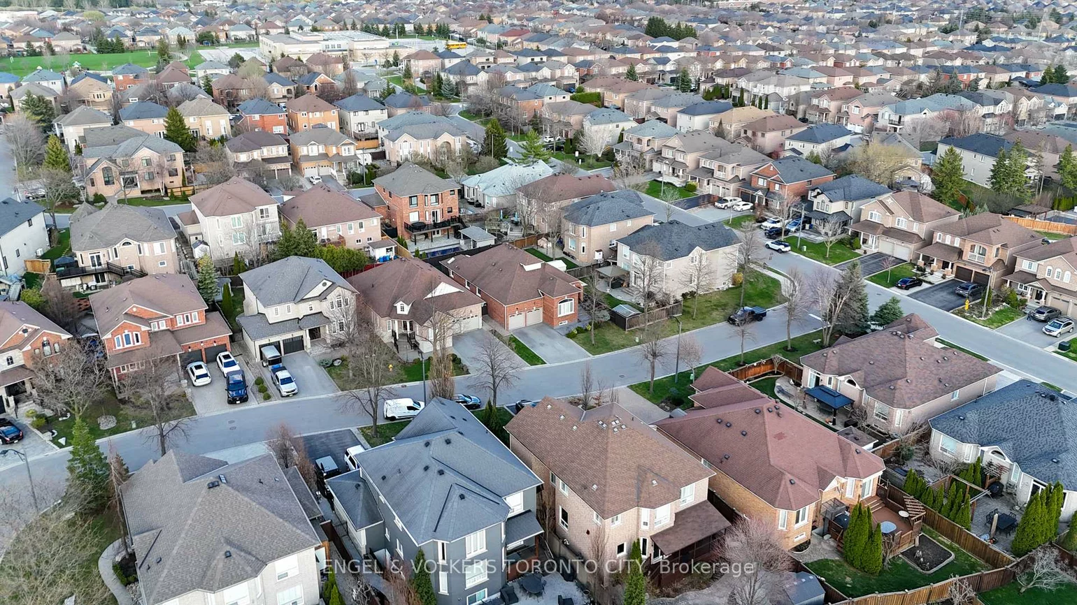 11, Aventura, Sonoma Heights, Vaughan