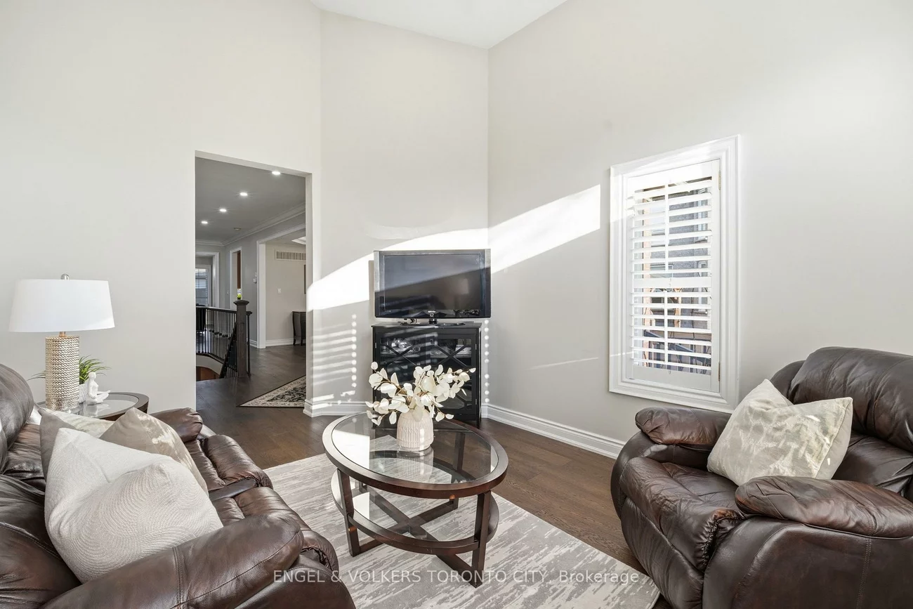 11, Aventura, Sonoma Heights, Vaughan
