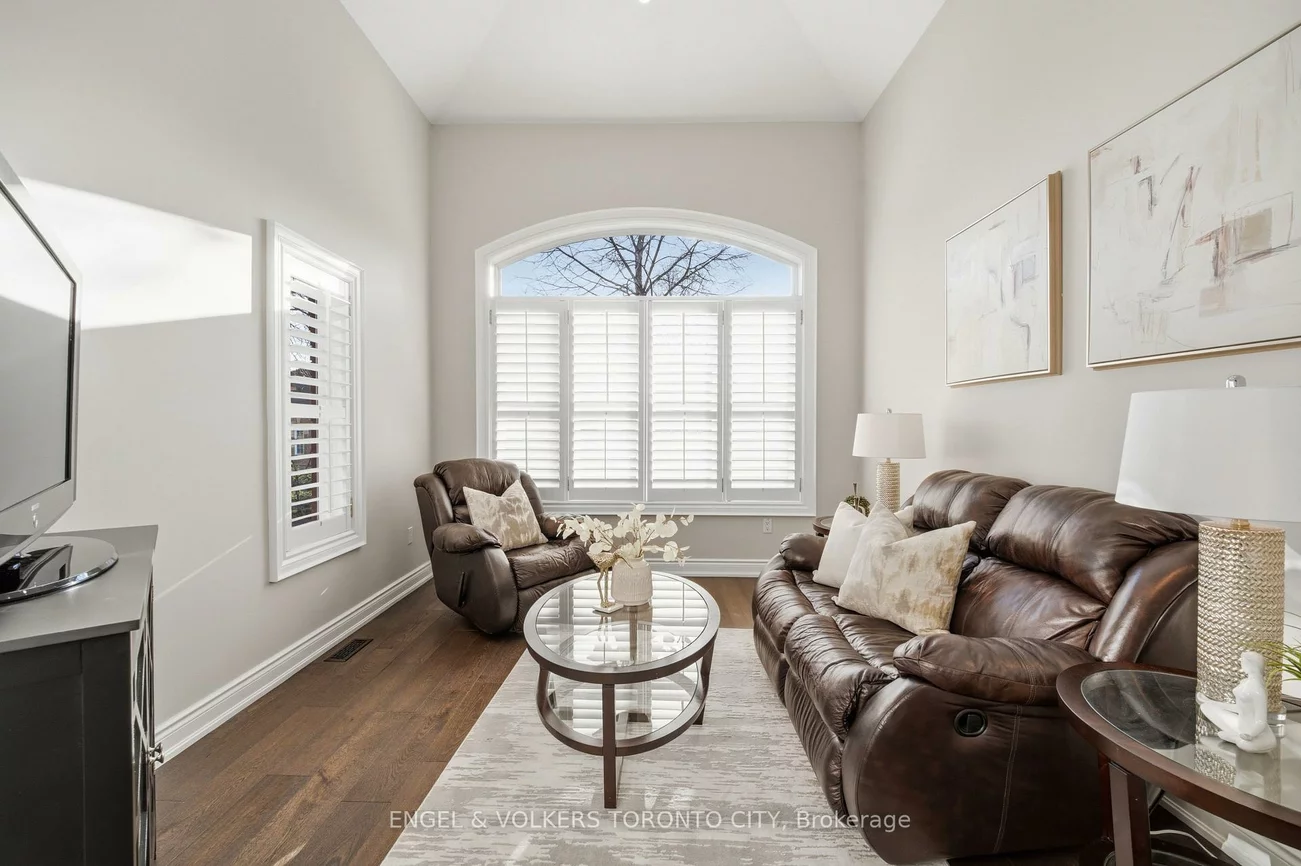 11, Aventura, Sonoma Heights, Vaughan