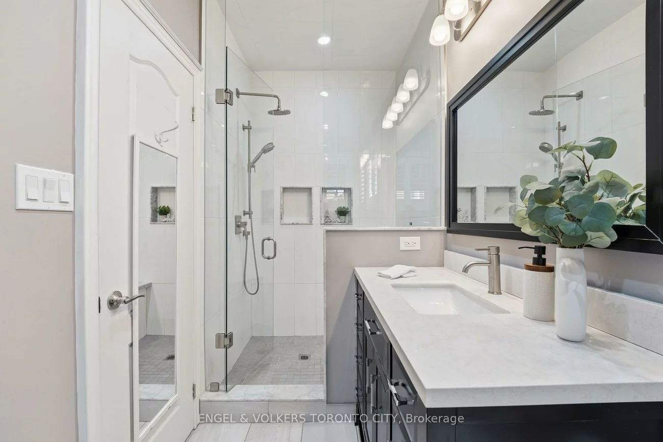 11, Aventura, Sonoma Heights, Vaughan