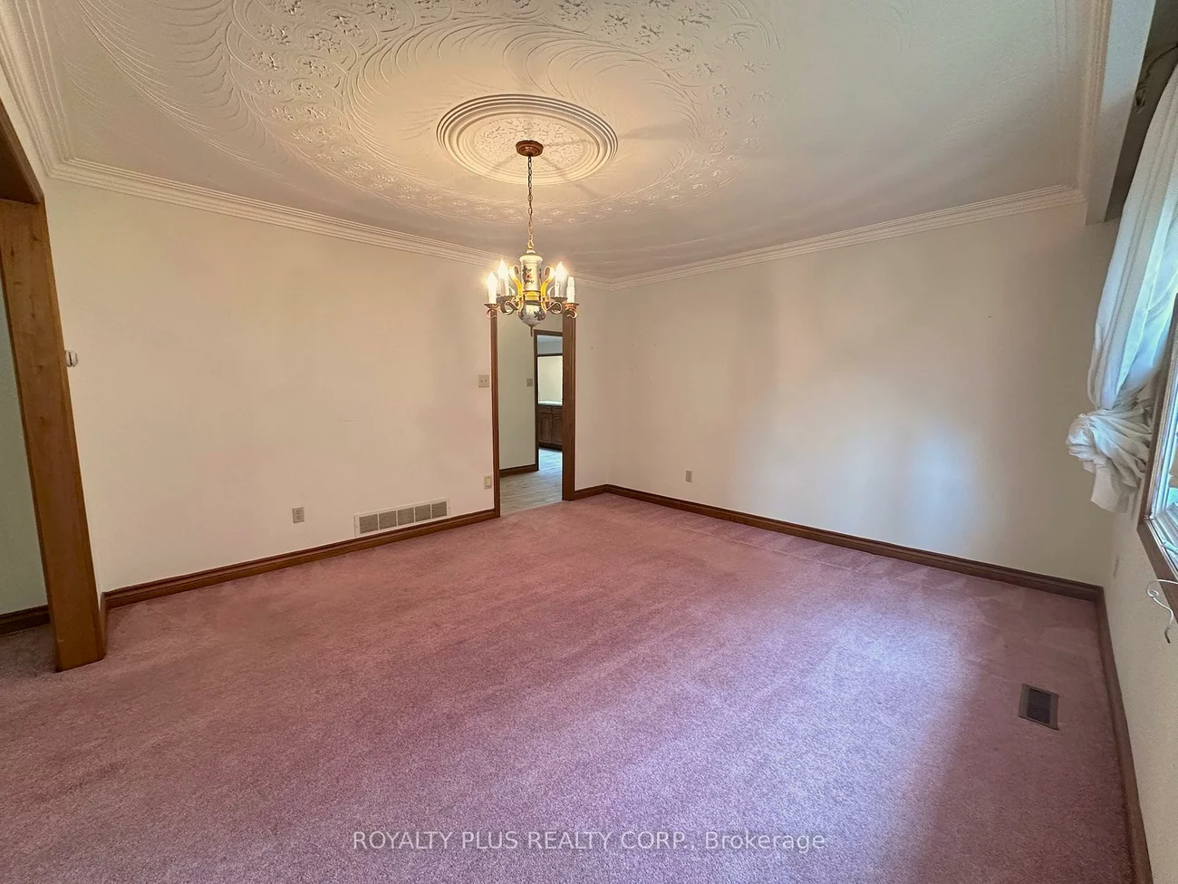 19, Ravine, East Woodbridge, Vaughan