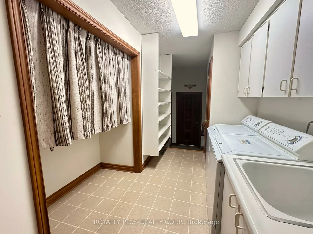 19, Ravine, East Woodbridge, Vaughan