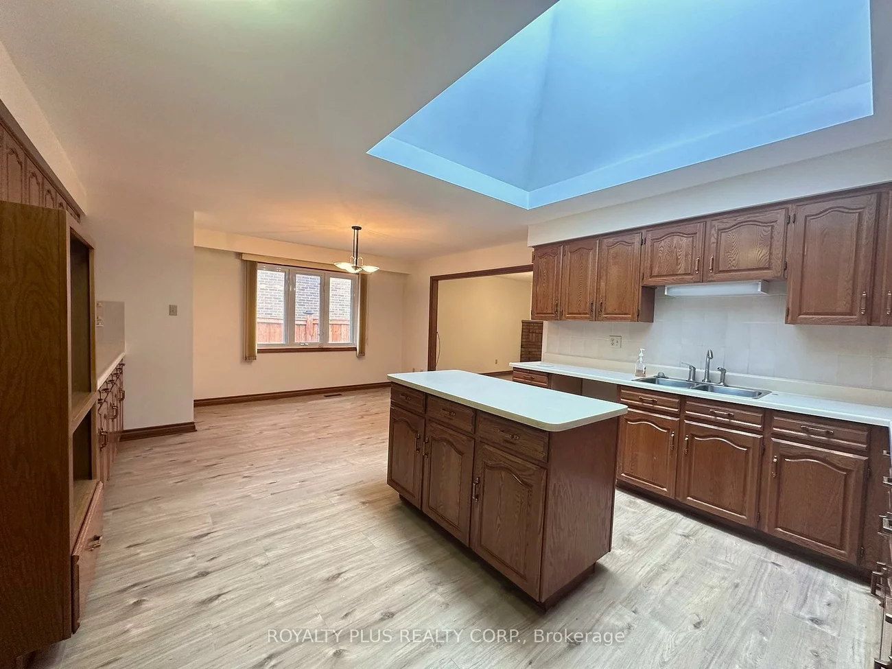 19, Ravine, East Woodbridge, Vaughan