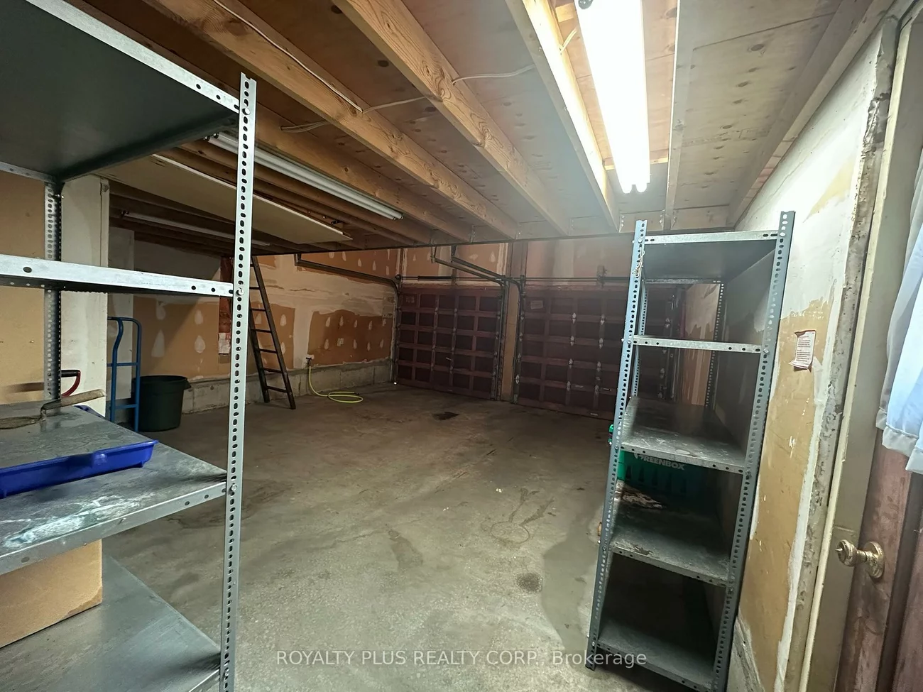 19, Ravine, East Woodbridge, Vaughan